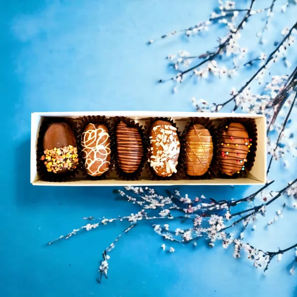 Chocolate Dates Gift Box - Mango Creek | Seemi&