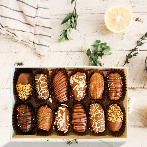 Chocolate Dates Gift Box - Mango Creek | Seemi&
