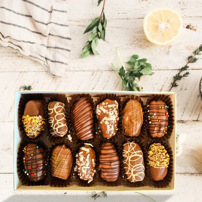 Chocolate Dates Gift Box - Mango Creek | Seemi&